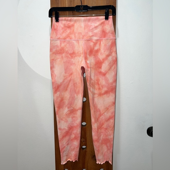 CARBON38 Super Soft Tie Dye 7/8 Legging in Baby Pink Tonal - Picture 6 of 13